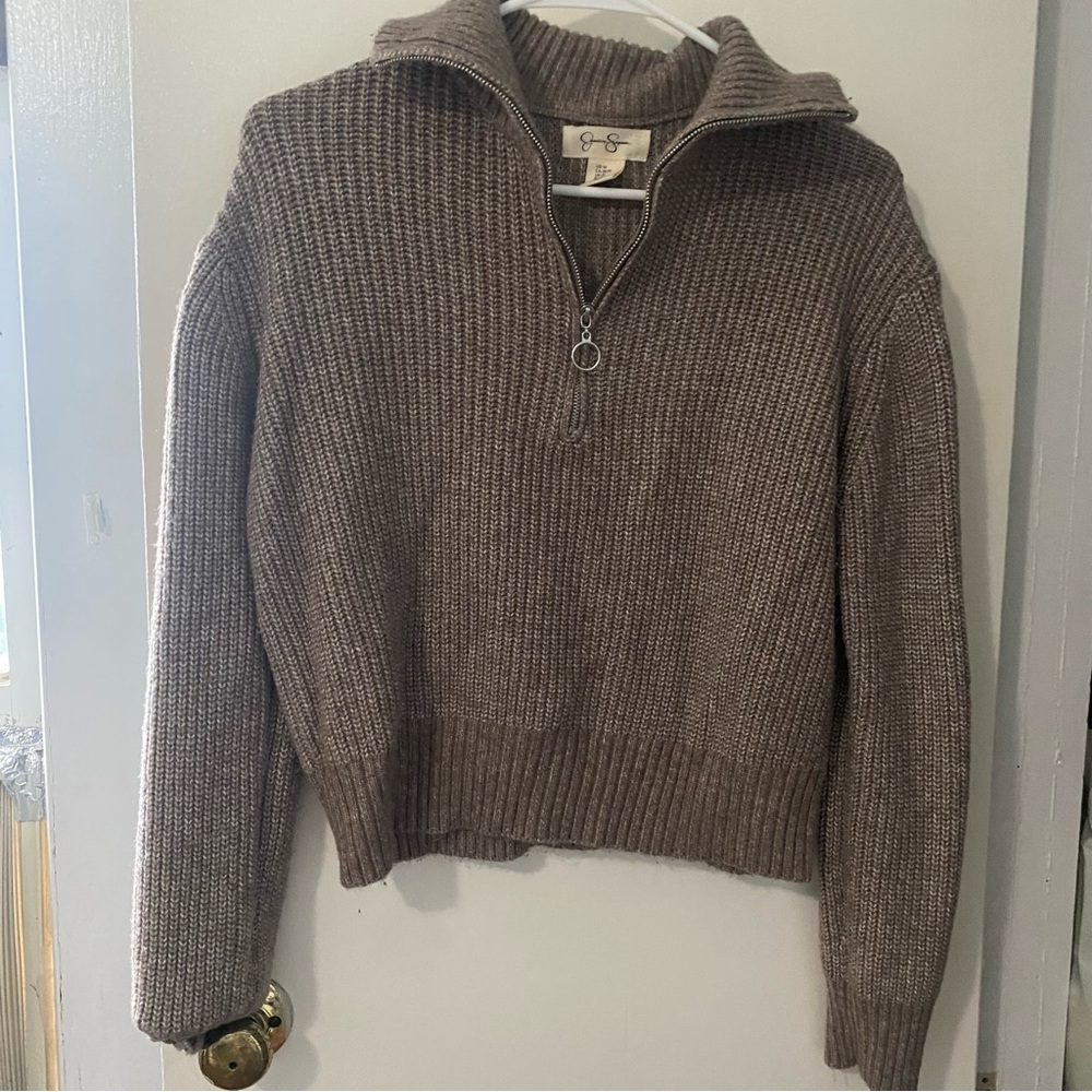 Half zipped brown sweater